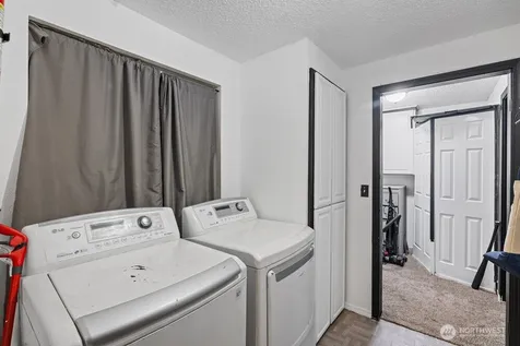 1607 W 46th Avenue Kennewick WA 99337
