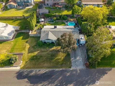 1607 W 46th Avenue Kennewick WA 99337