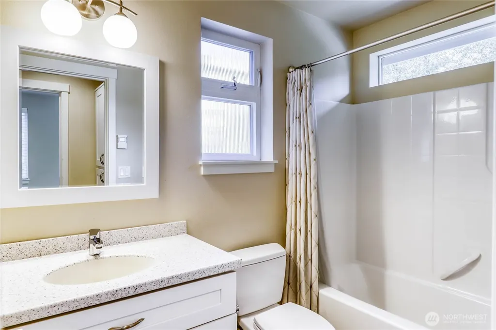 690 Wintersweet Road NE Bainbridge Island WA 98110