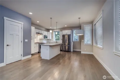 690 Wintersweet Road NE Bainbridge Island WA 98110