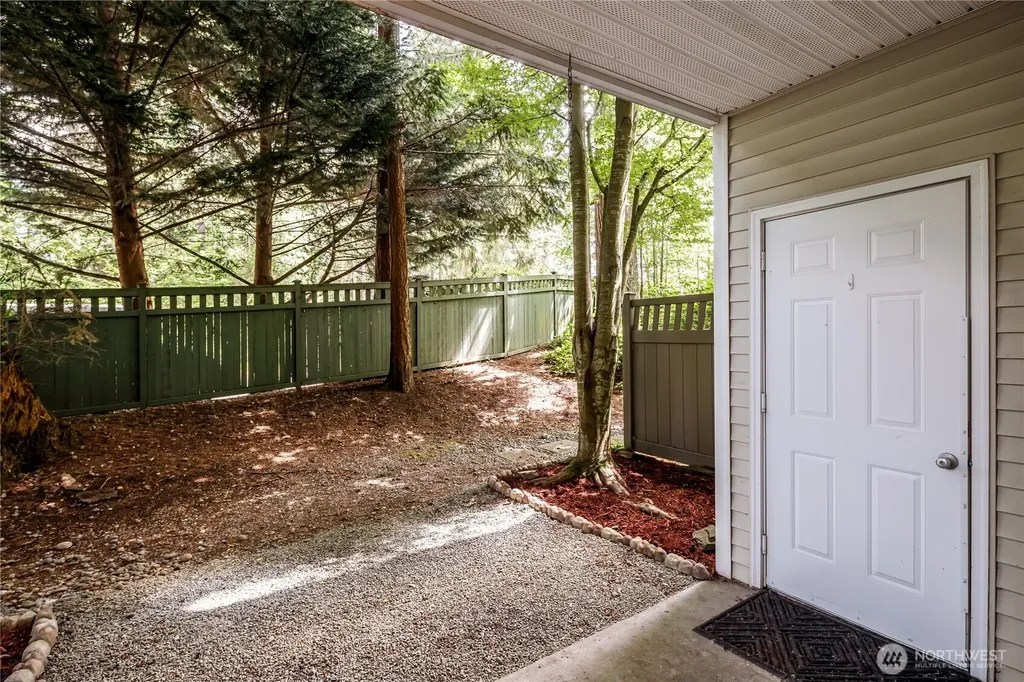 12530 Admiralty Way Everett WA 98204