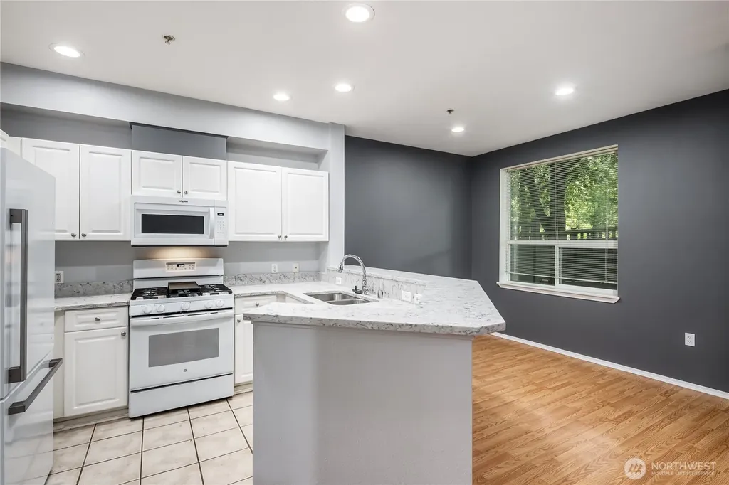 12530 Admiralty Way Everett WA 98204