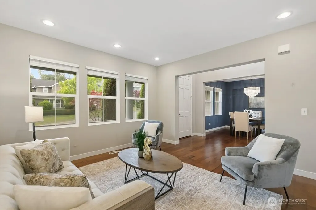 23977 SE 10th Street Sammamish WA 98075