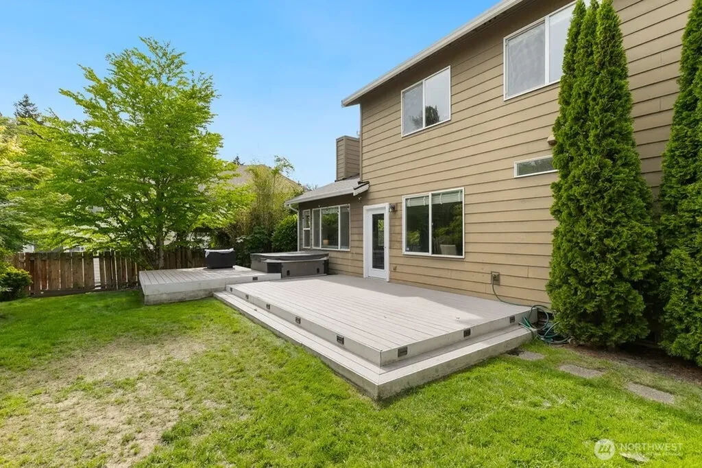 23977 SE 10th Street Sammamish WA 98075