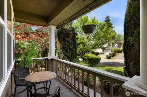 23977 SE 10th Street Sammamish WA 98075