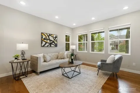 23977 SE 10th Street Sammamish WA 98075