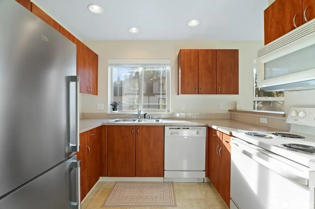 20800 72nd Avenue W Edmonds WA 98026