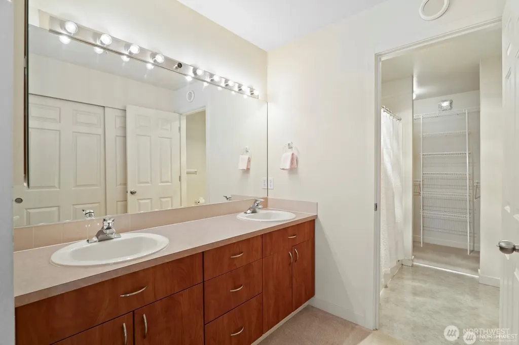 20800 72nd Avenue W Edmonds WA 98026