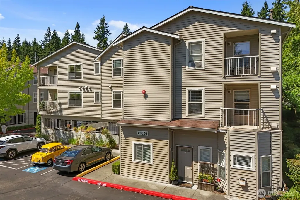20800 72nd Avenue W Edmonds WA 98026