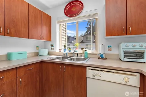20800 72nd Avenue W Edmonds WA 98026