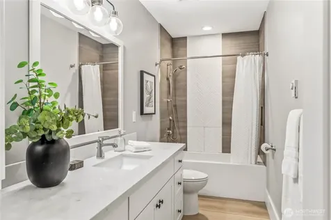 3509 W Thurman Street Seattle WA 98199