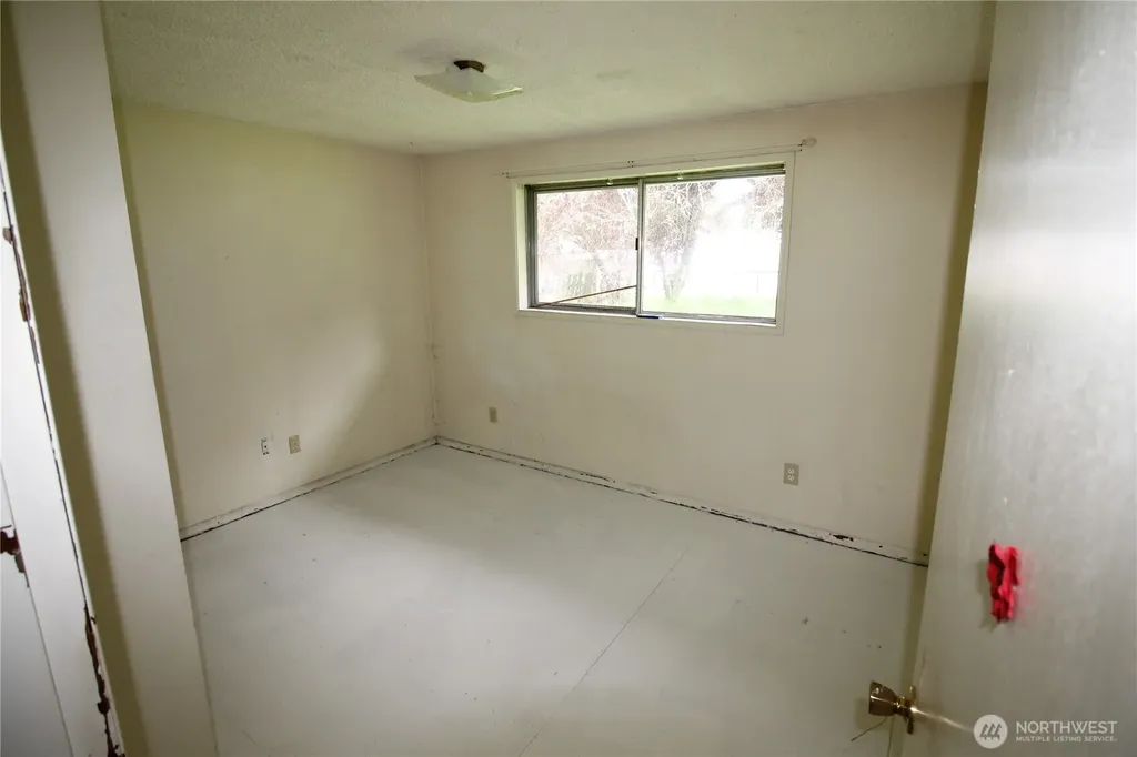9513 NE Burton Road Vancouver WA 98662