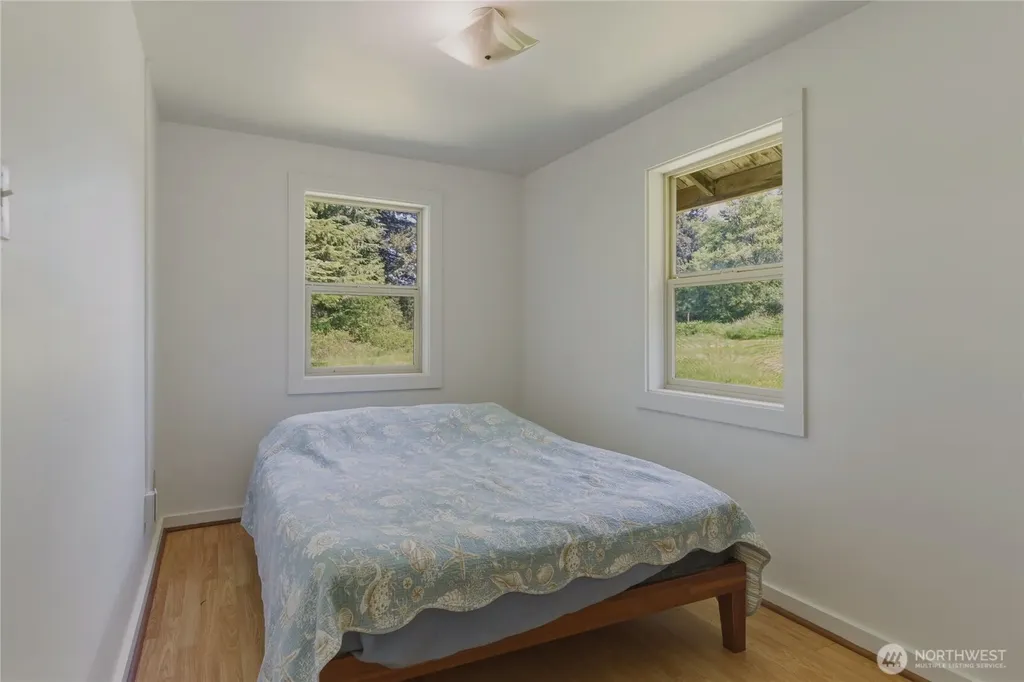 3511 Quade Road Clinton WA 98236