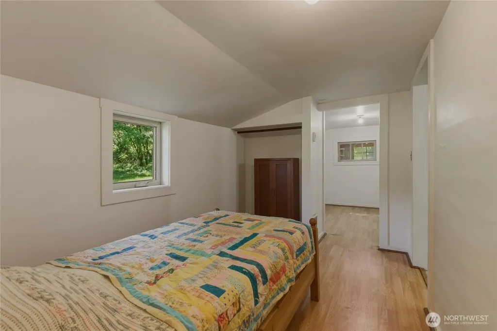 3511 Quade Road Clinton WA 98236