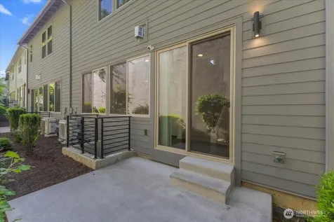 13511 SE 68th Place Newcastle WA 98059