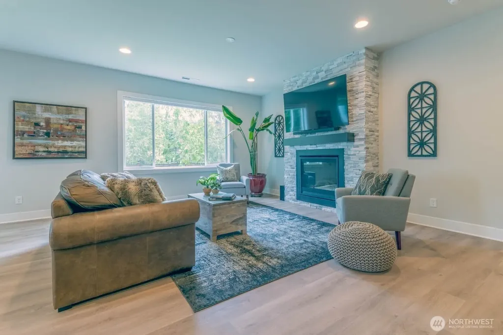 19226 Sandvik Place NE Poulsbo WA 98370