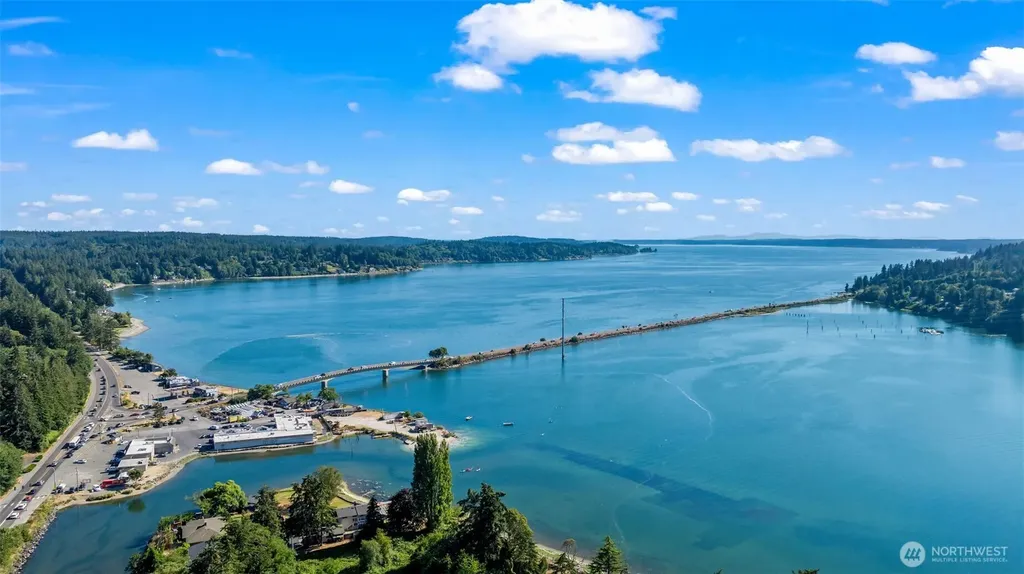 6105 132nd Street Ct NW Gig Harbor WA 98332