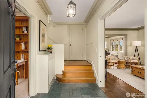 1208 E Newton Street Seattle WA 98102