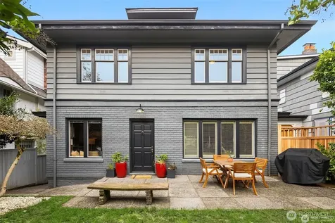 1208 E Newton Street Seattle WA 98102