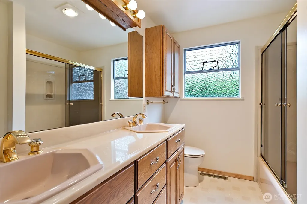 3536 NE 94th Street Seattle WA 98115