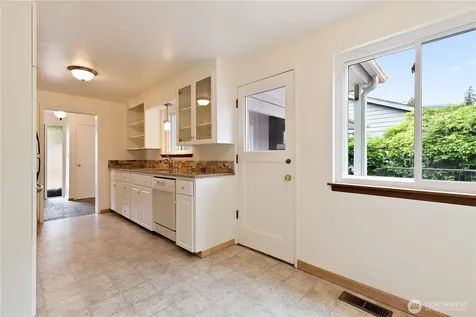 3536 NE 94th Street Seattle WA 98115