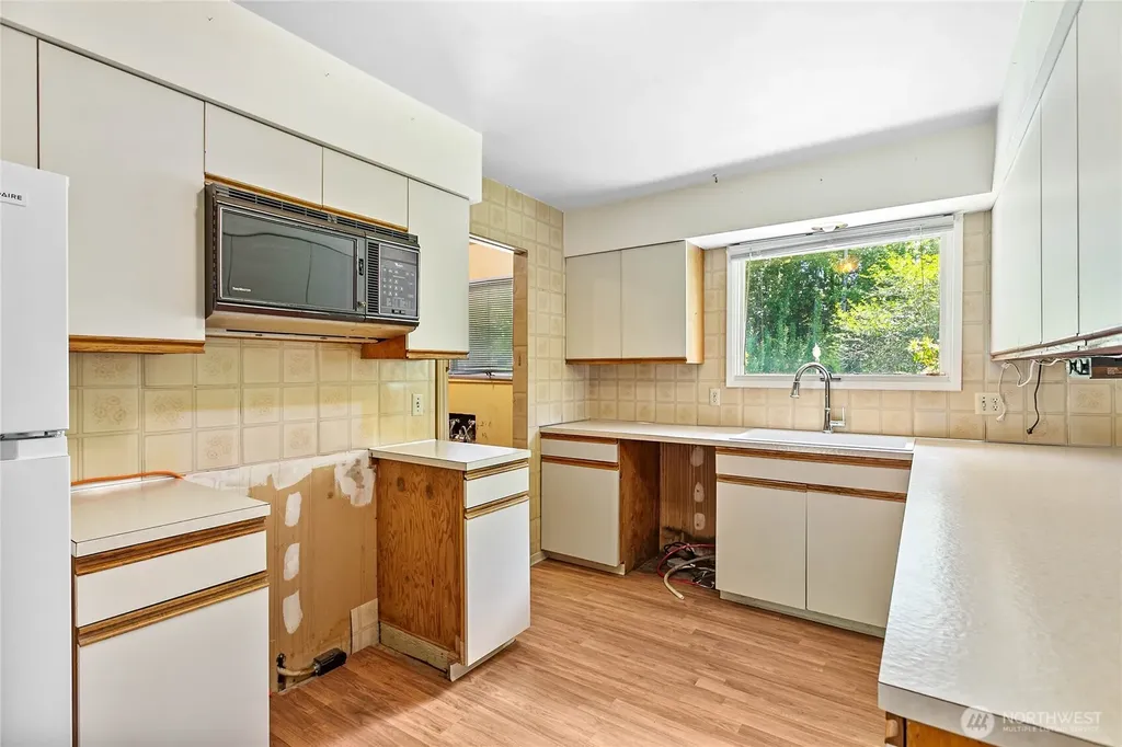 1204 Kelly Road Bellingham WA 98226