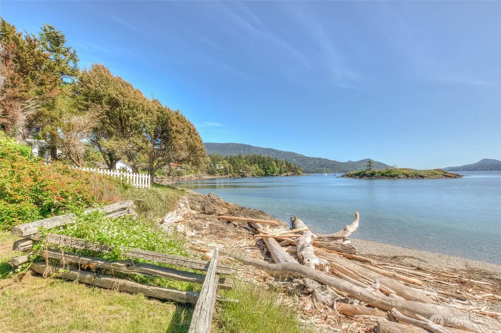 57 Victory Lane Orcas Island WA 98245