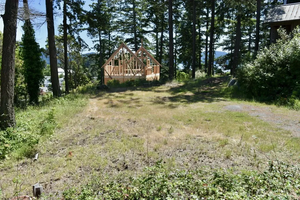 57 Victory Lane Orcas Island WA 98245