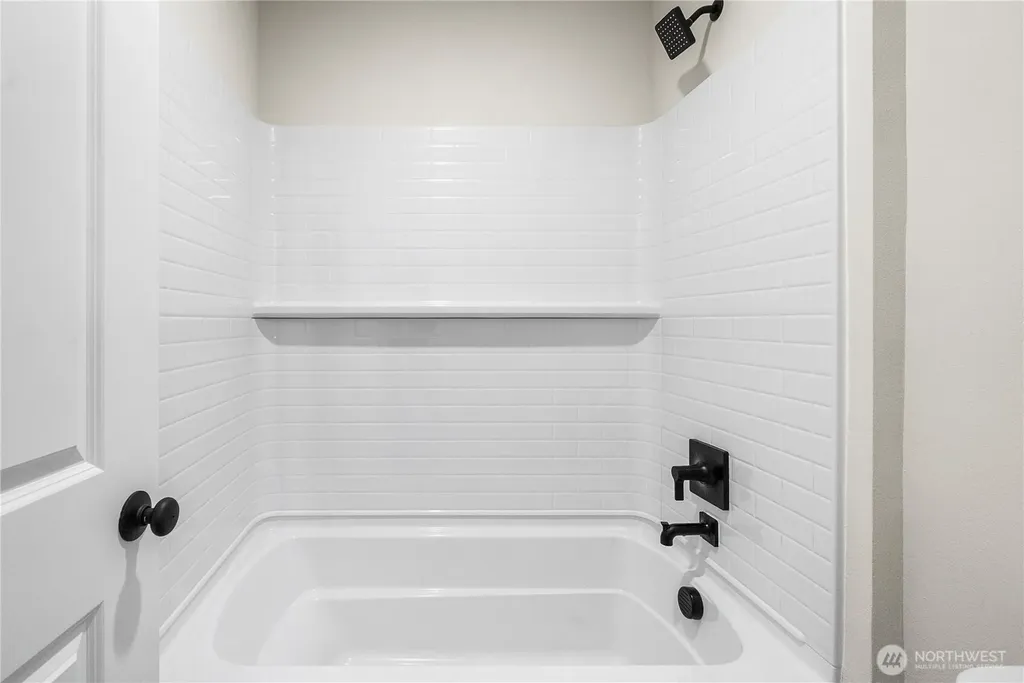 3946 Flat Top Drive Bremerton WA 98312