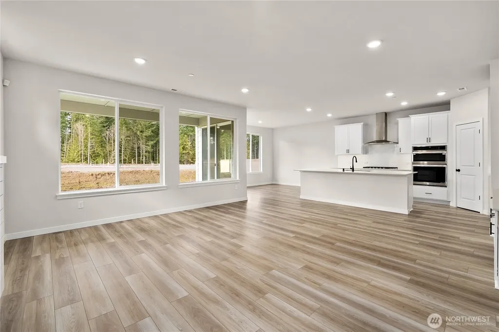 3946 Flat Top Drive Bremerton WA 98312