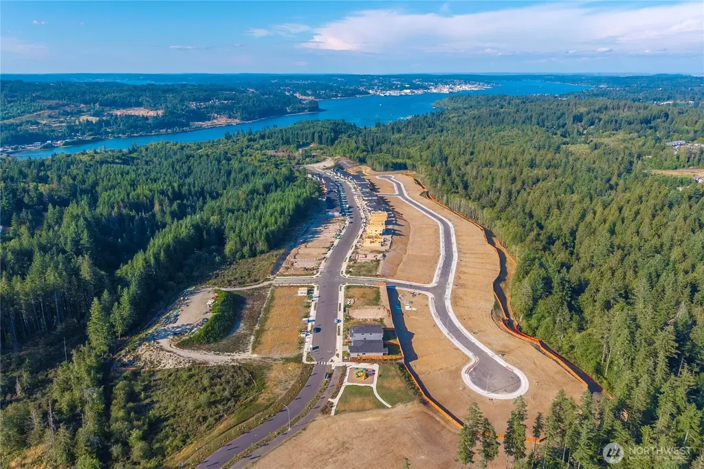 3946 Flat Top Drive Bremerton WA 98312