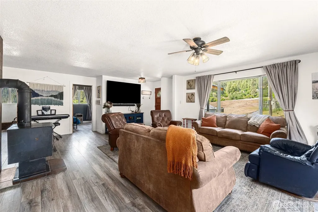 3296 Silver Creek Road Inchelium WA 99138