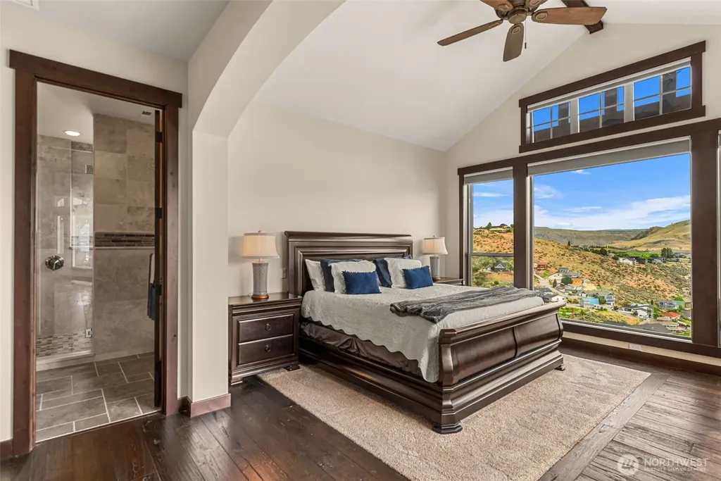 136 Waterview Drive Chelan WA 98816