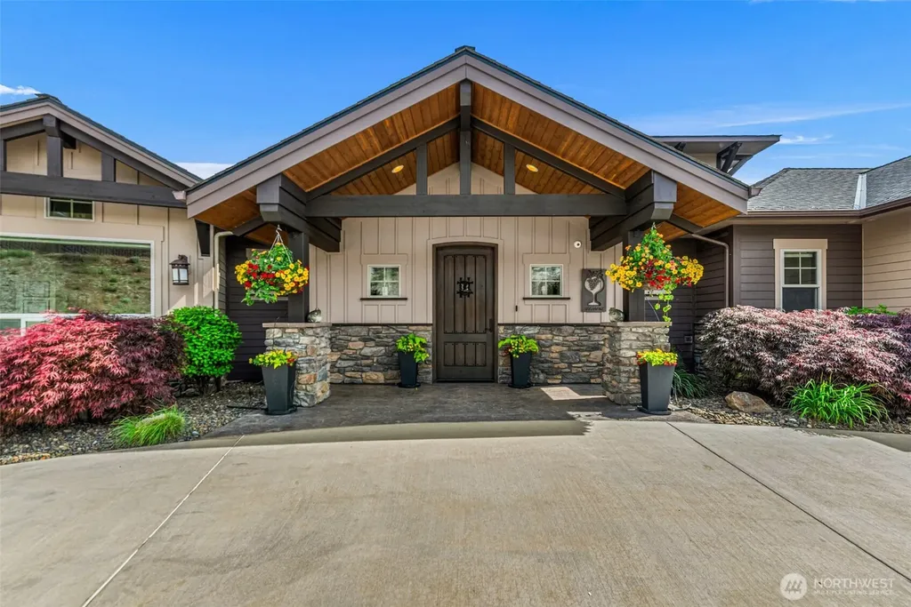136 Waterview Drive Chelan WA 98816