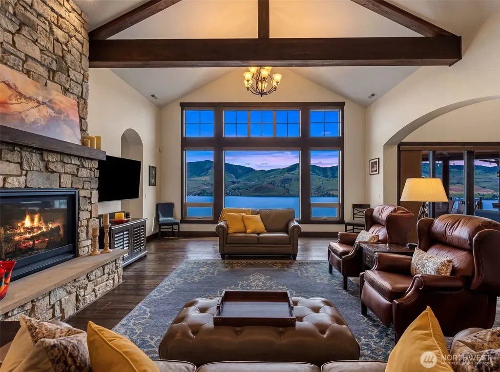 136 Waterview Drive Chelan WA 98816
