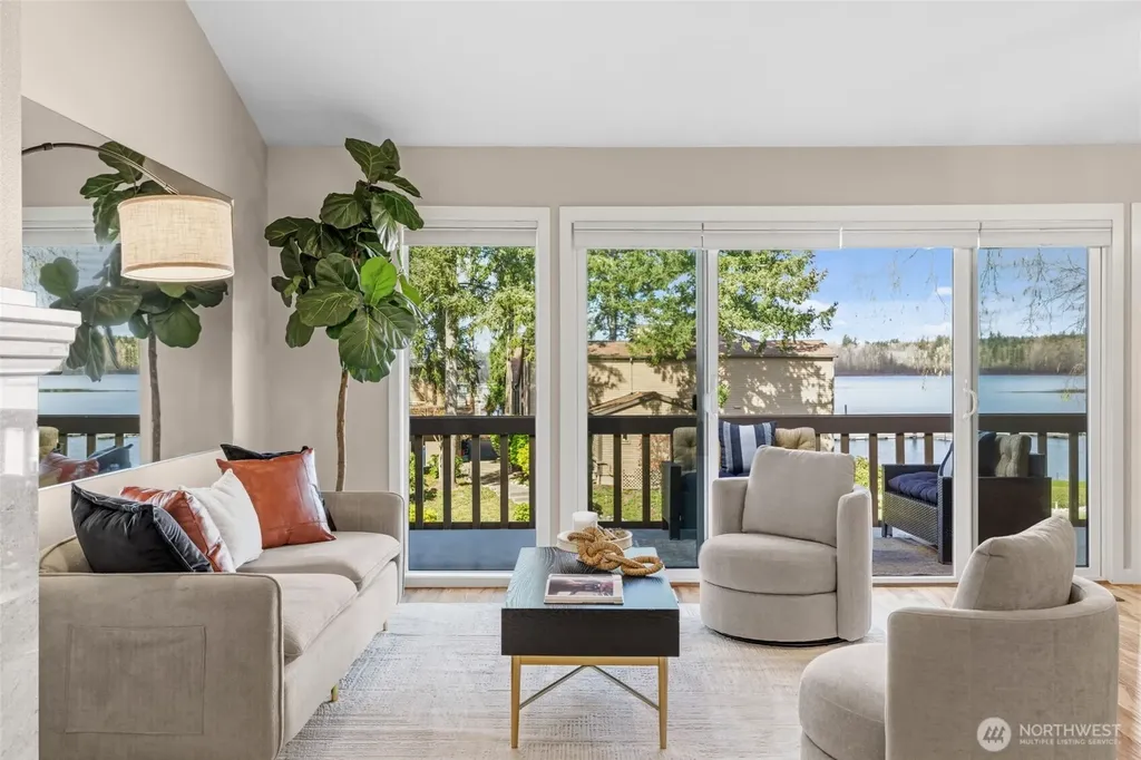 17434 NE 40th Place Redmond WA 98052