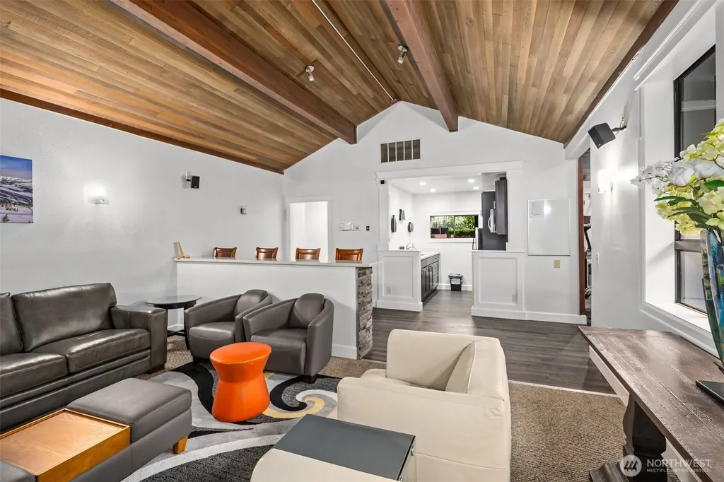 17434 NE 40th Place Redmond WA 98052