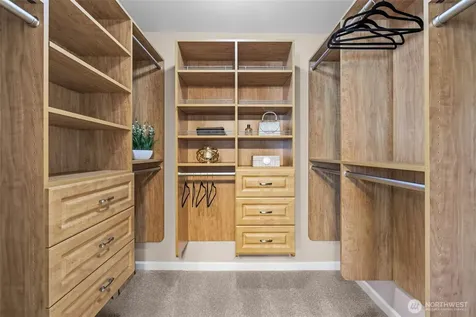 17434 NE 40th Place Redmond WA 98052
