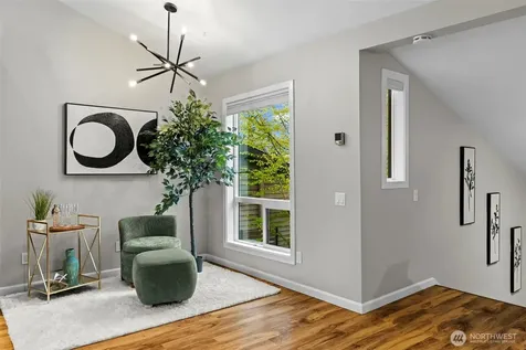 17434 NE 40th Place Redmond WA 98052