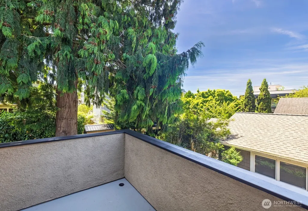1423 N 47th Street Seattle WA 98103