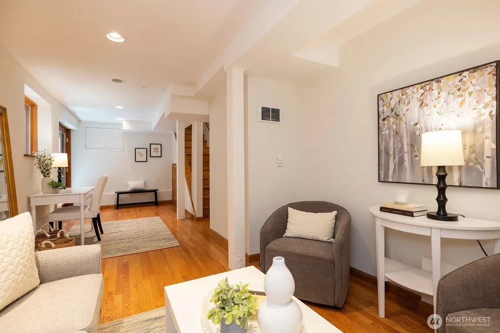 1423 N 47th Street Seattle WA 98103