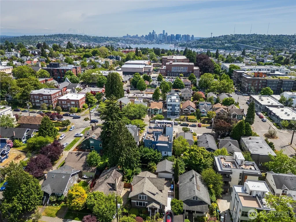 1423 N 47th Street Seattle WA 98103
