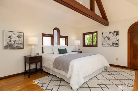 1423 N 47th Street Seattle WA 98103