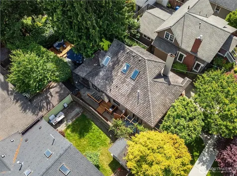 1423 N 47th Street Seattle WA 98103