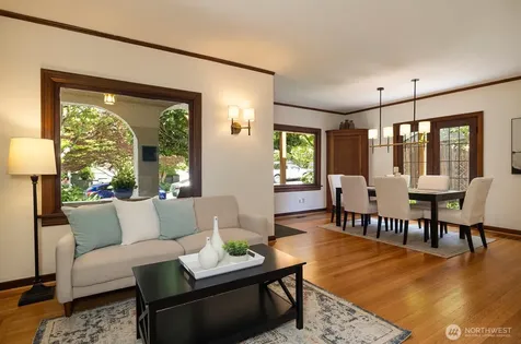 1423 N 47th Street Seattle WA 98103