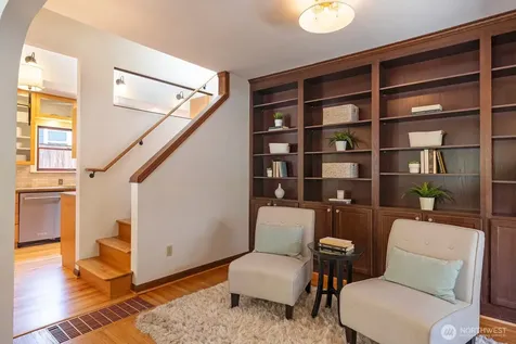 1423 N 47th Street Seattle WA 98103