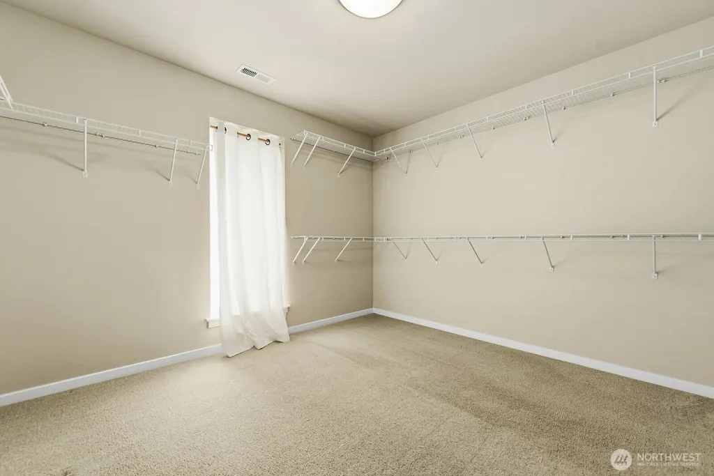 10521 SE 277th Place Kent WA 98030