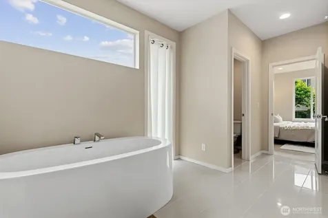 10521 SE 277th Place Kent WA 98030