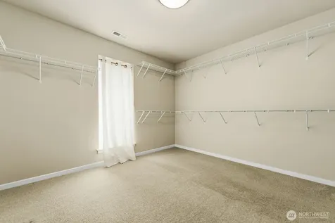 10521 SE 277th Place Kent WA 98030
