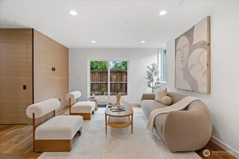 4120 Burke Avenue N Seattle WA 98103